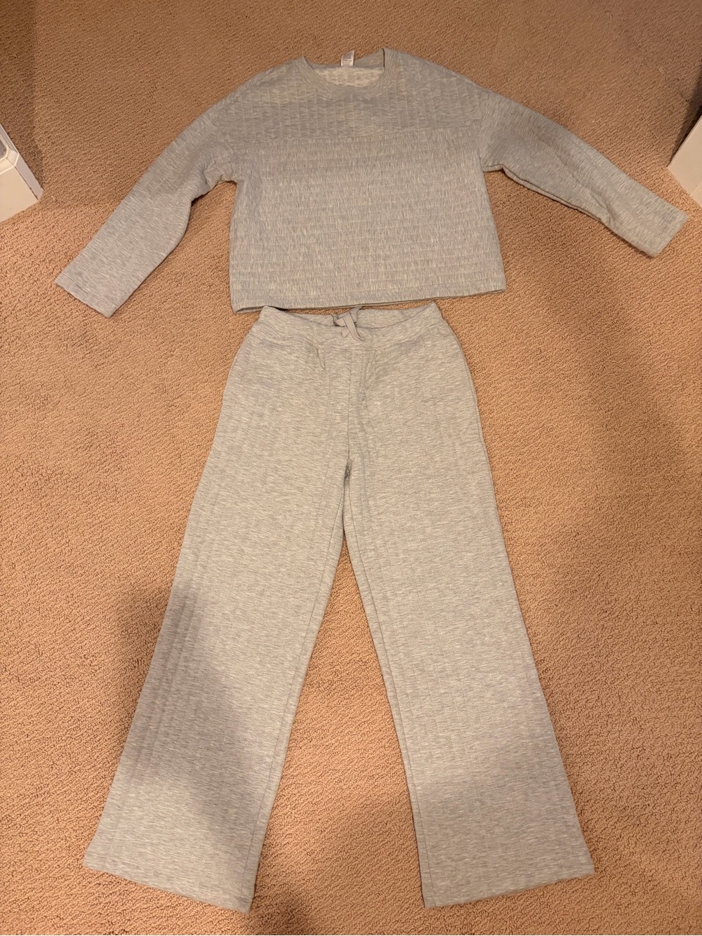 Target Gray Cozy Knit Sweatshirt Set - Relaxed Cropped Pullover and Sweatpants